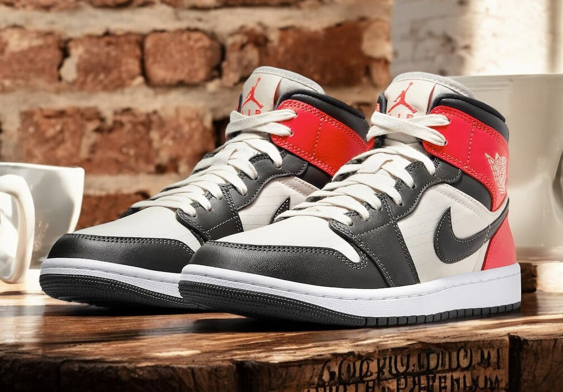 WMNS Air Jordan 1 Mid Newsprint! Sofort lieferbar und garantiert Oiginal!