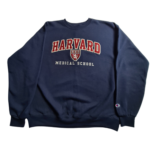 Navyblaues Sweatshirt der Marke Champion mit dem gesticktem Print Havard Medical School auf der Brust