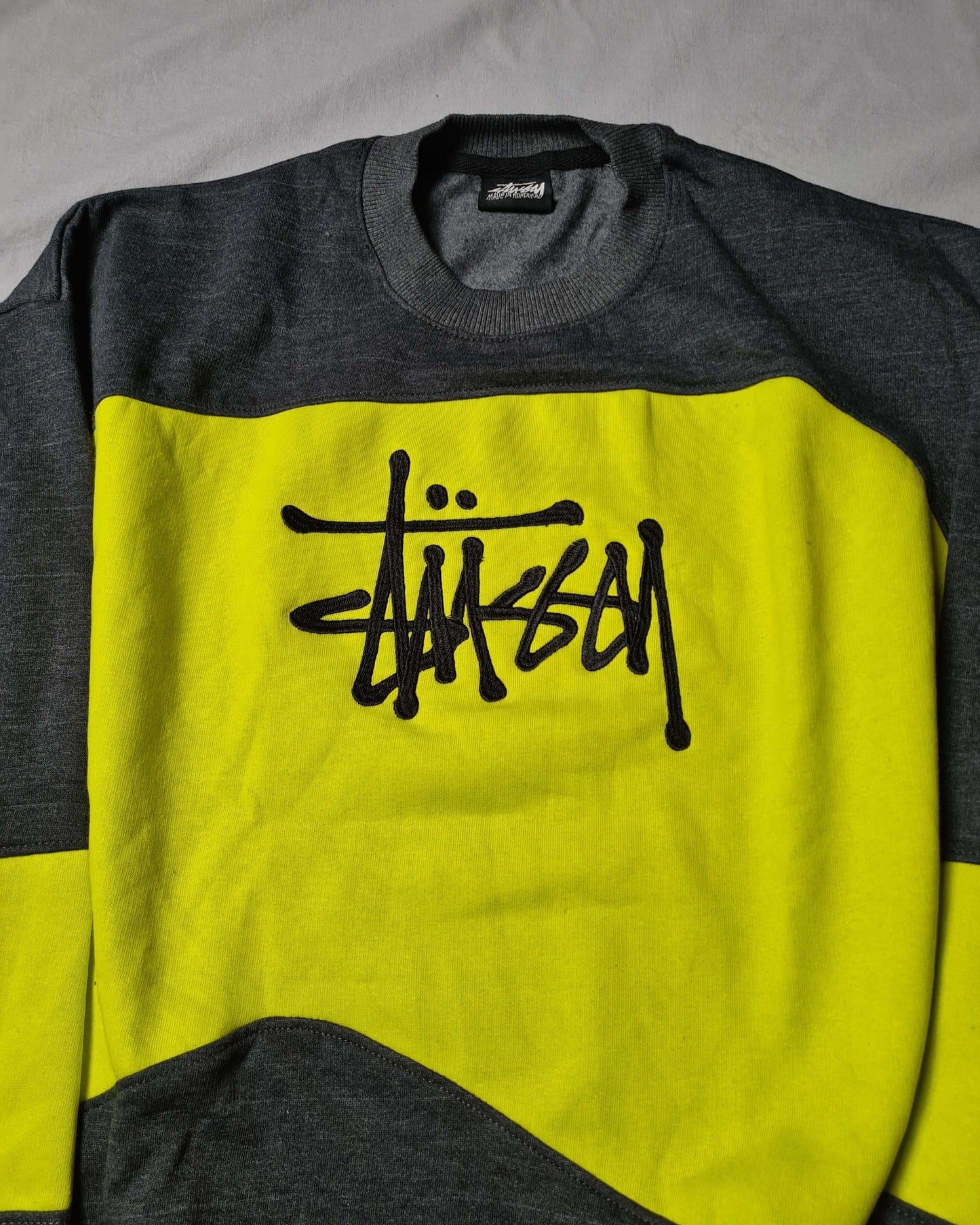 Stüssy inspired Rework Sweatshirt – Neon Yellow x Anthrazit (XL)
