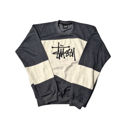 Stüssy inspired Rework Sweater – zweifarbig, gesticktes Tag-Logo (XL)