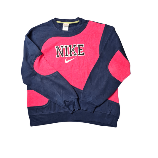 Nike inspired Rework Sweater – Zweifarbiger Logo-Sweater in Navy & Pink (L)
