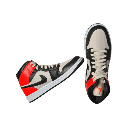 WMNS Air Jordan 1 Mid Newsprint! Sofort lieferbar und garantiert Oiginal!