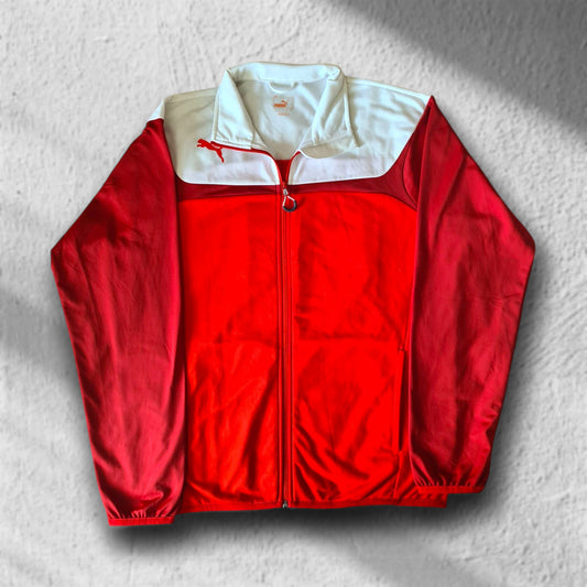 Rote Puma Trainingsjacke mit weißem Schulterbereich, Größe L – Vorderseite