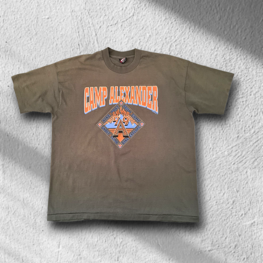 Hanes Best Camp Alexander T-Shirt – Armygrün mit Frontprint