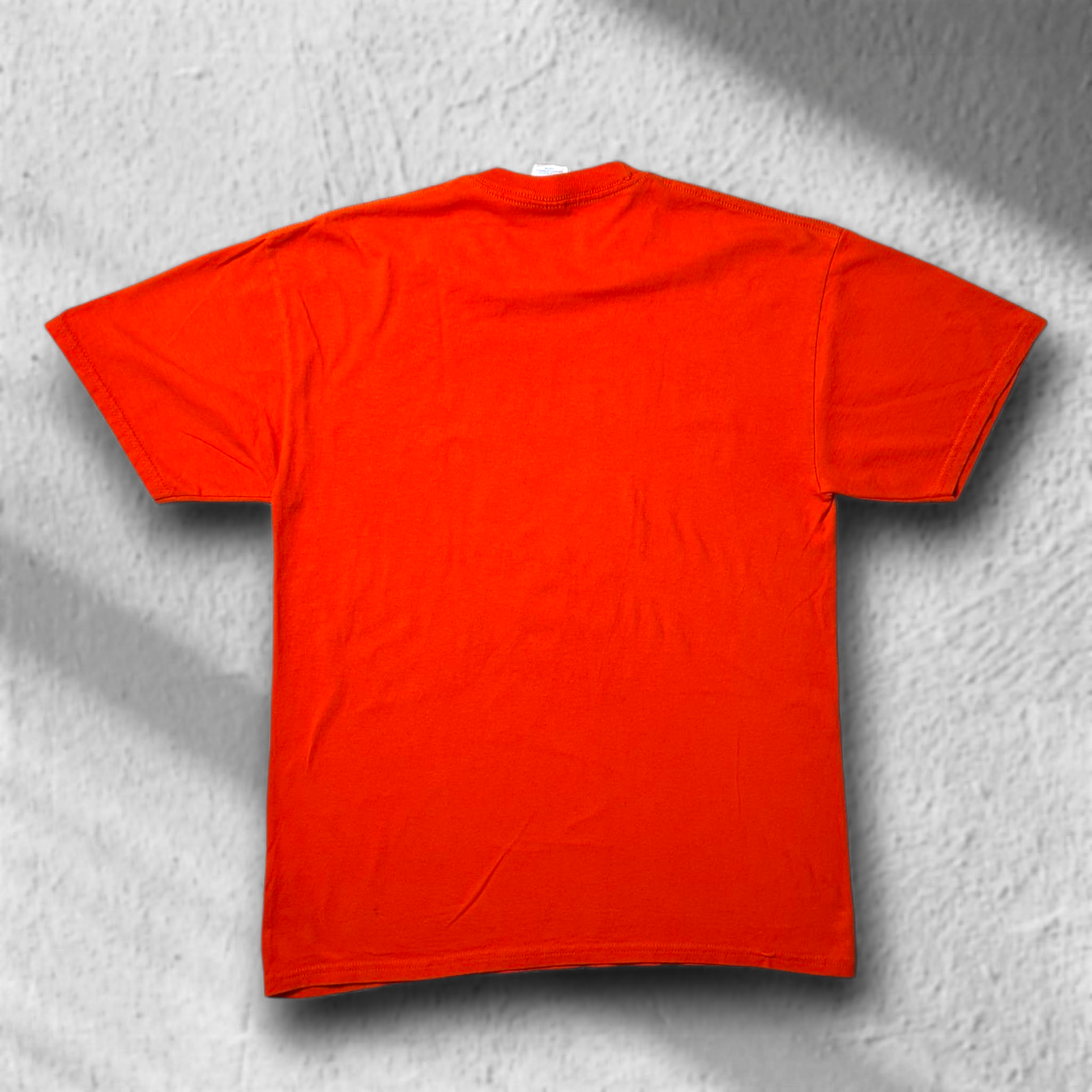 Rückseite des Vintage Jerzees Shirts in Uni-Orange